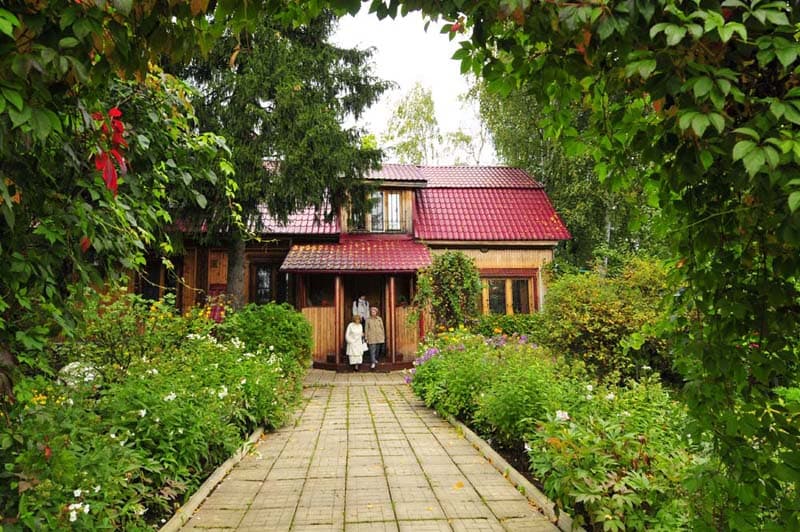 В доме о. Александра сегодня