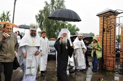 Прибытие митрополита Крутицкого и Коломенского Ювеналия.